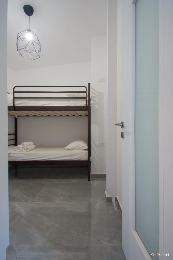 Oresti'S Villa Near Airport & Beach Artemida  Exterior foto